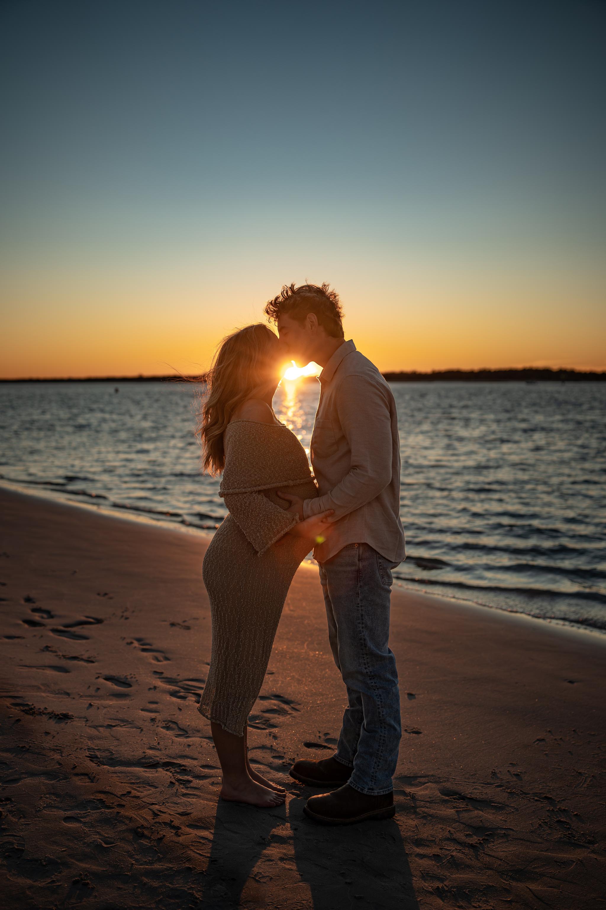 A Beautiful Maternity Session at Wrightsville Beach